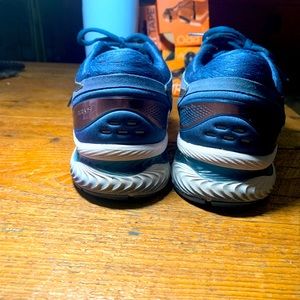 Men’s ASICS running shoe size 9